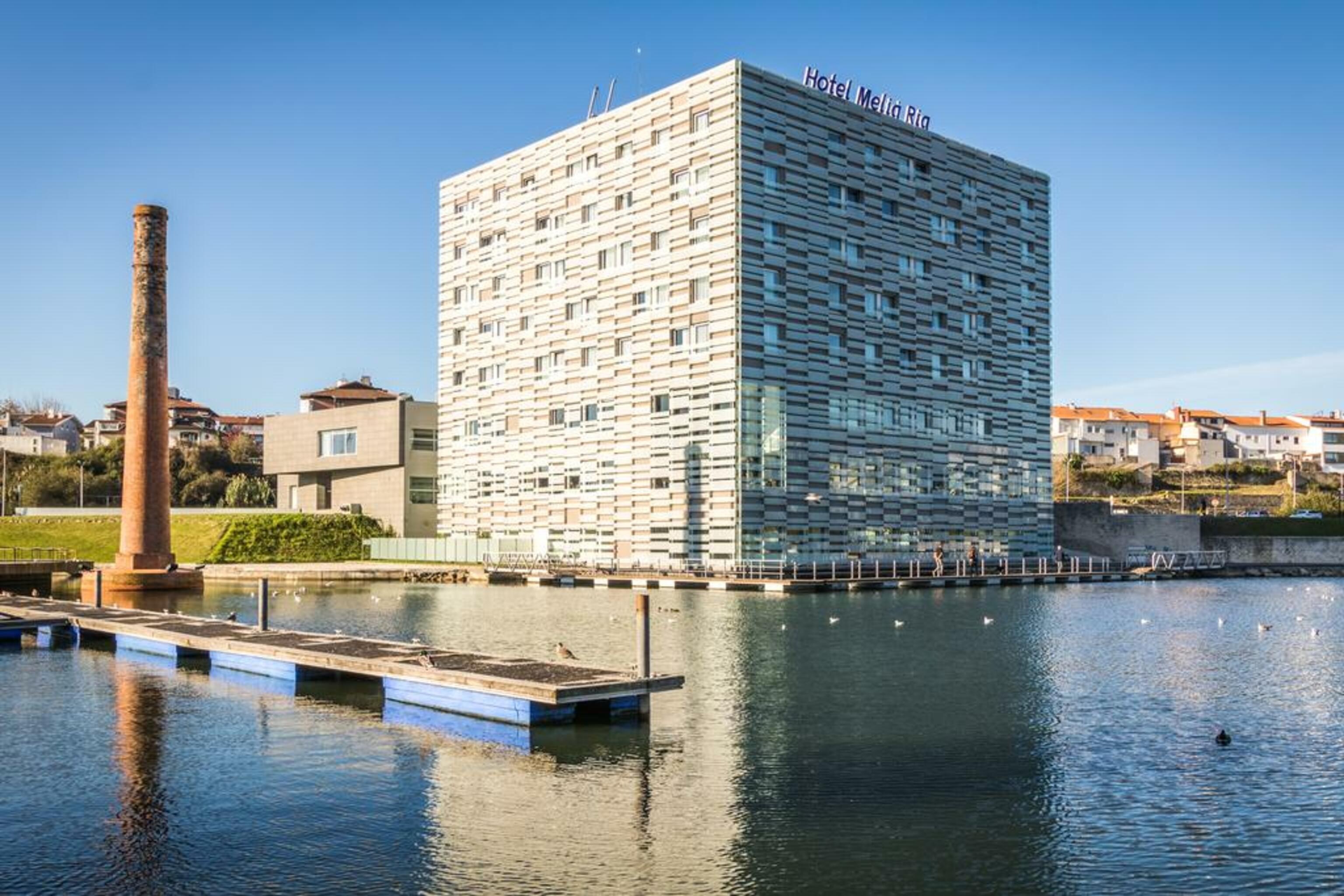 Hotel Melia Ria & 4*