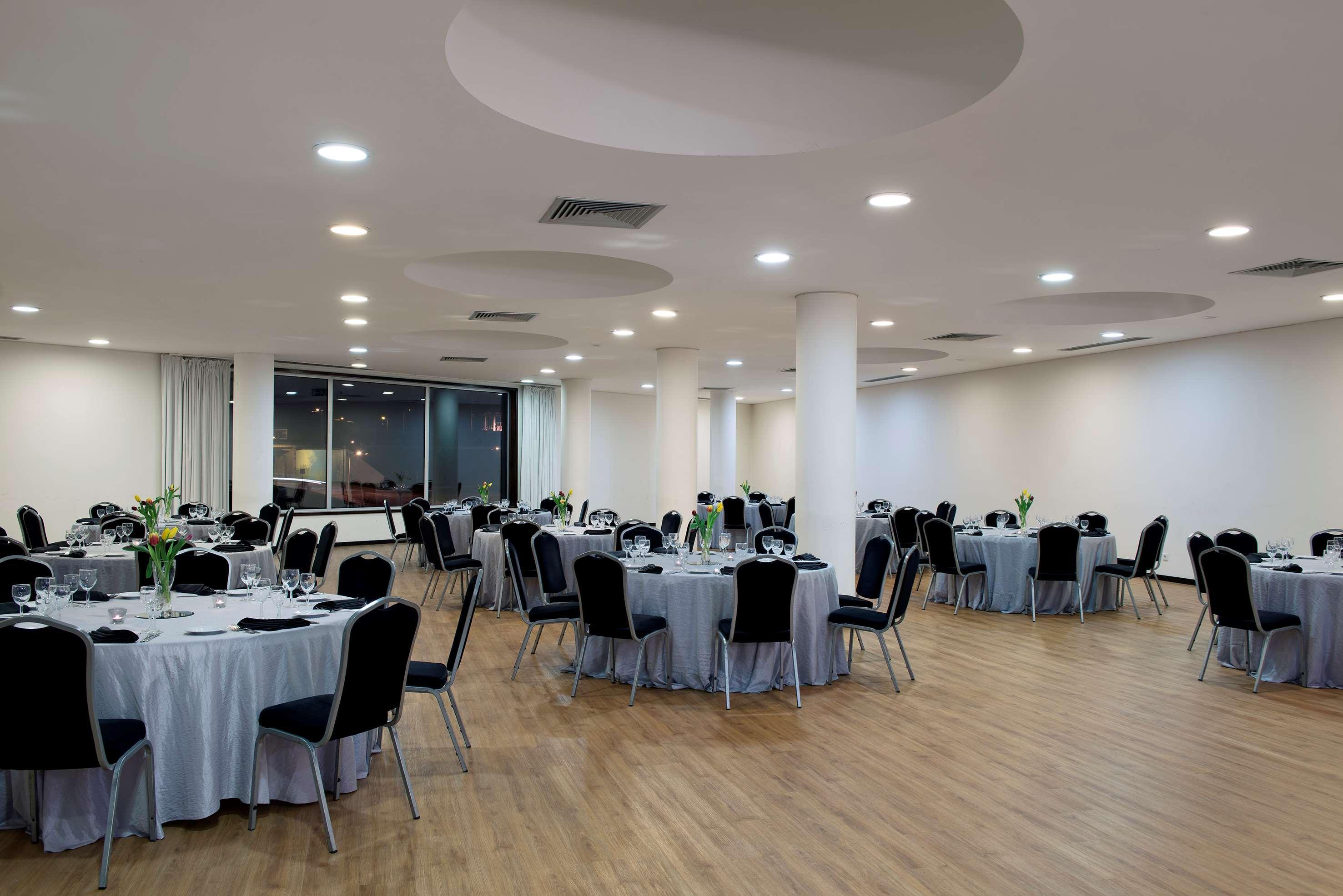 Hotel Melia Ria & 4*