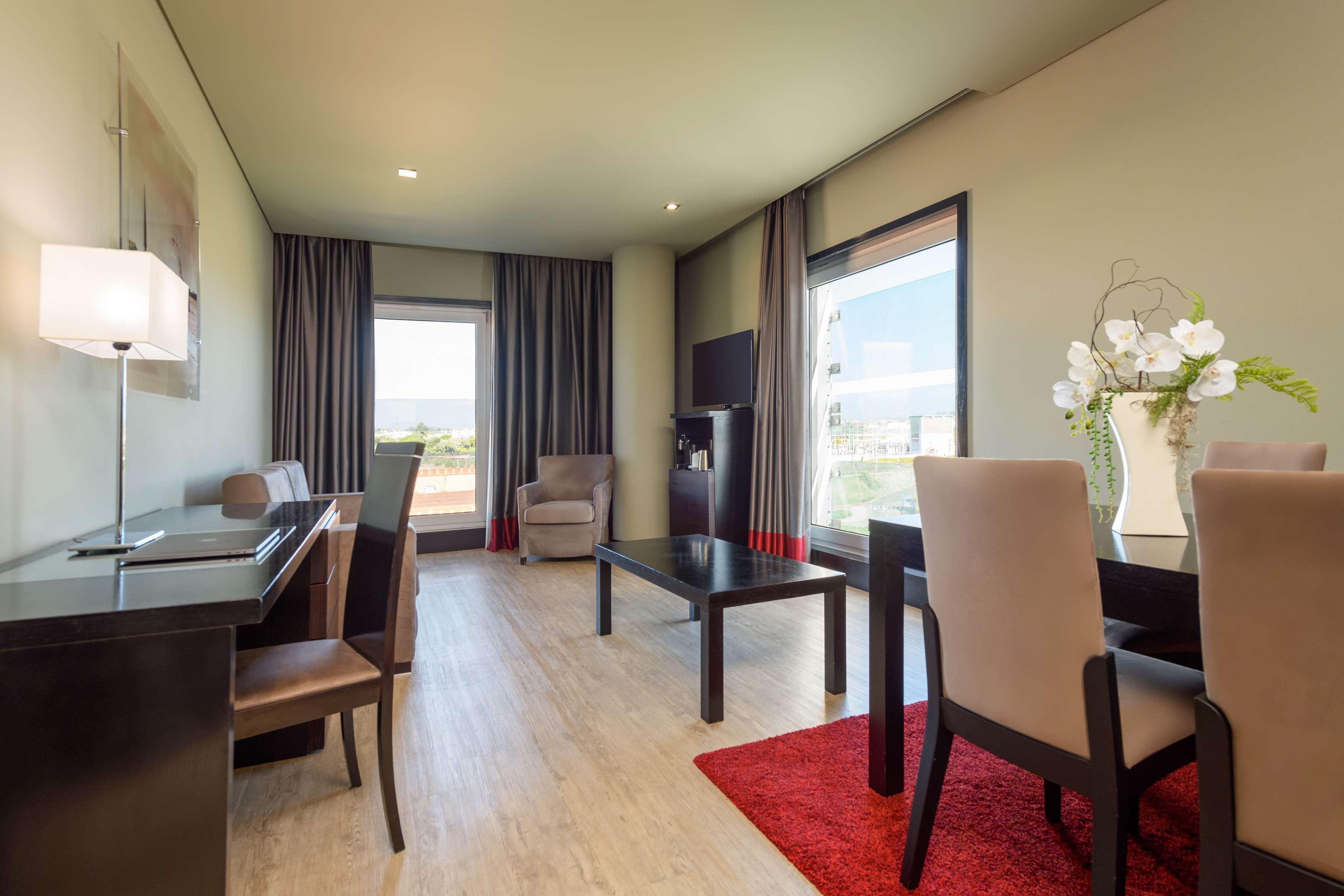 Hotel Melia Ria & 4*