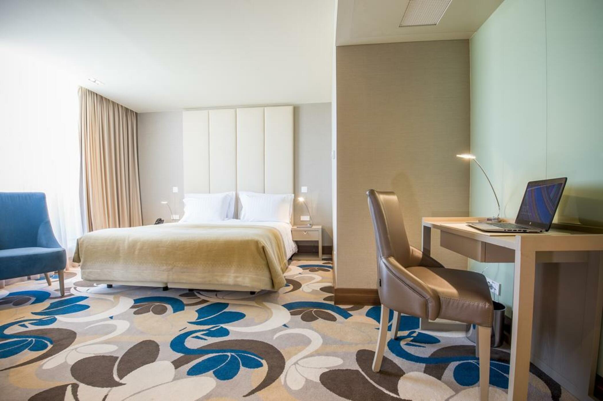 Smy Hotel