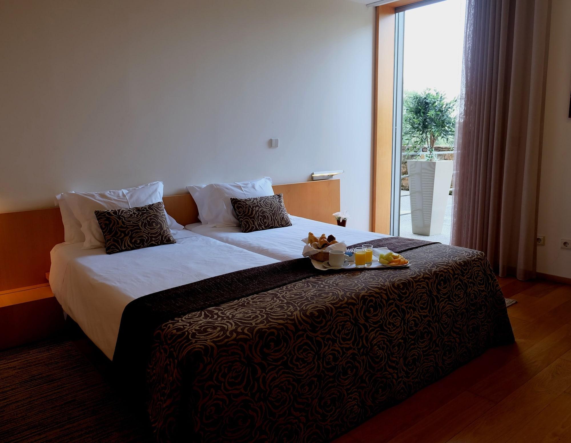 Axis Golf Hotel 3*