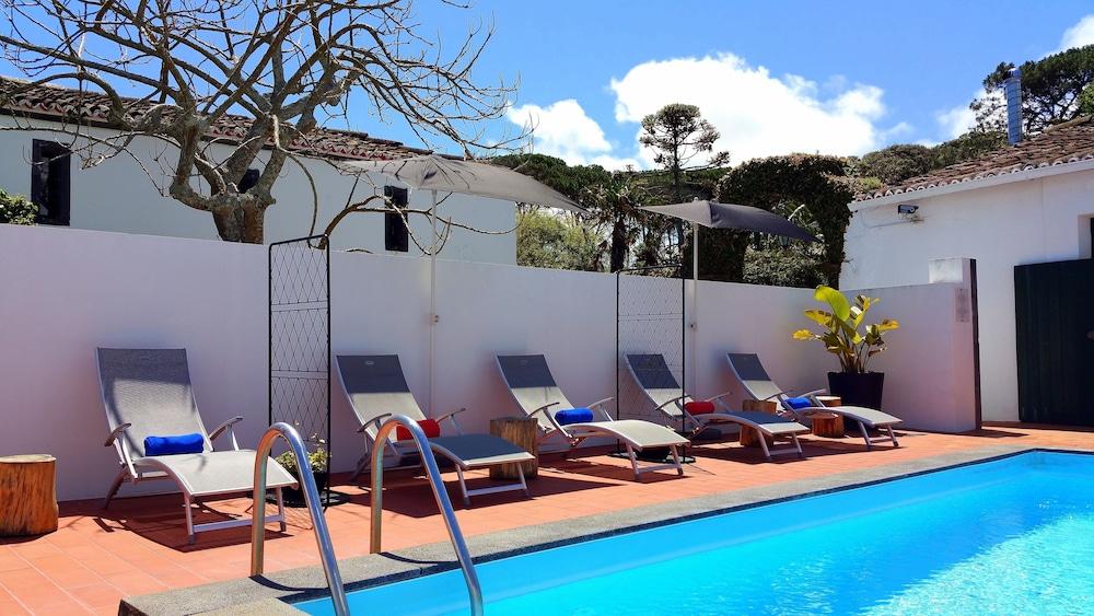 Hotel Solar Do Conde Garden Capelas