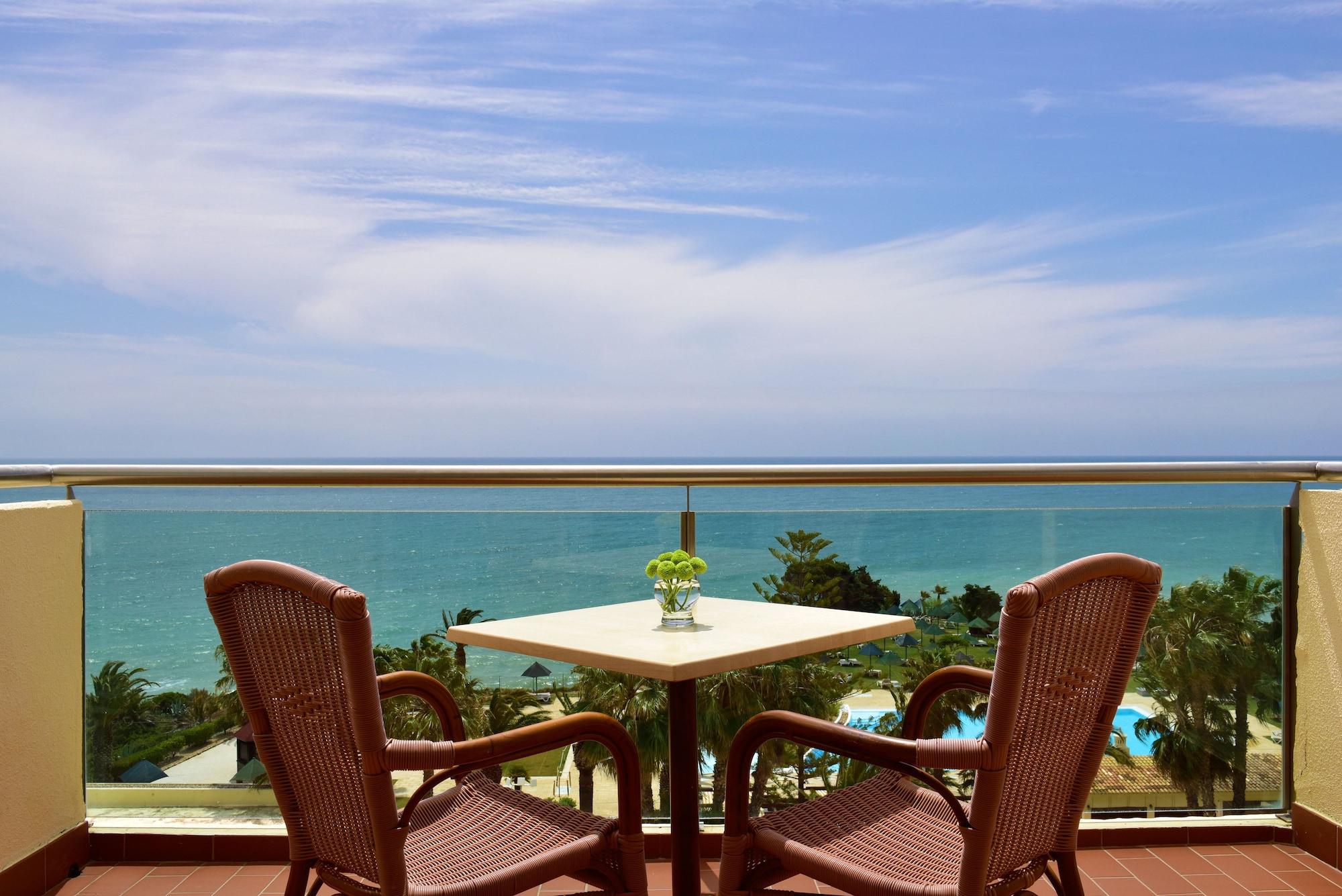 Pestana Viking & Armacao de Pera