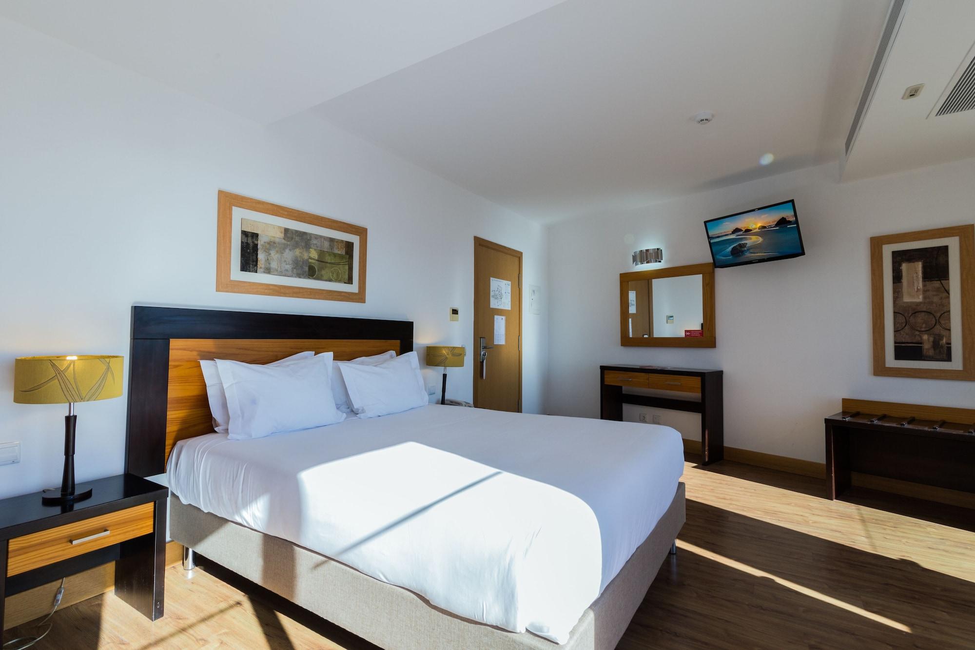 Quarteirasol Hotel 4*