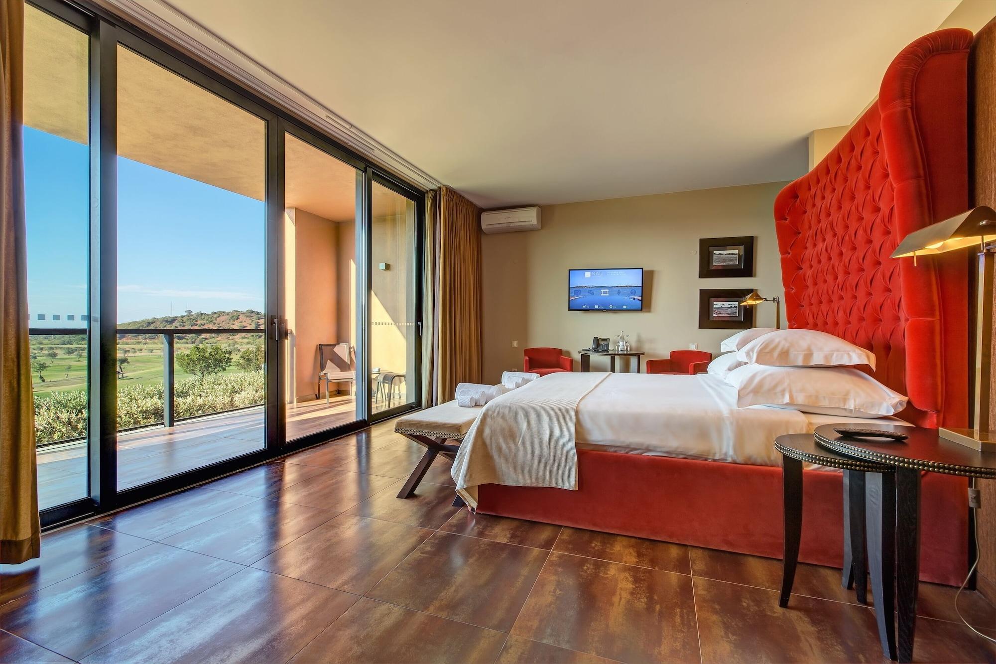 Nau Morgado Golf & Country Club