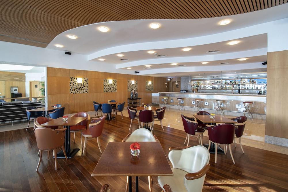 Hotel Sana 4*
