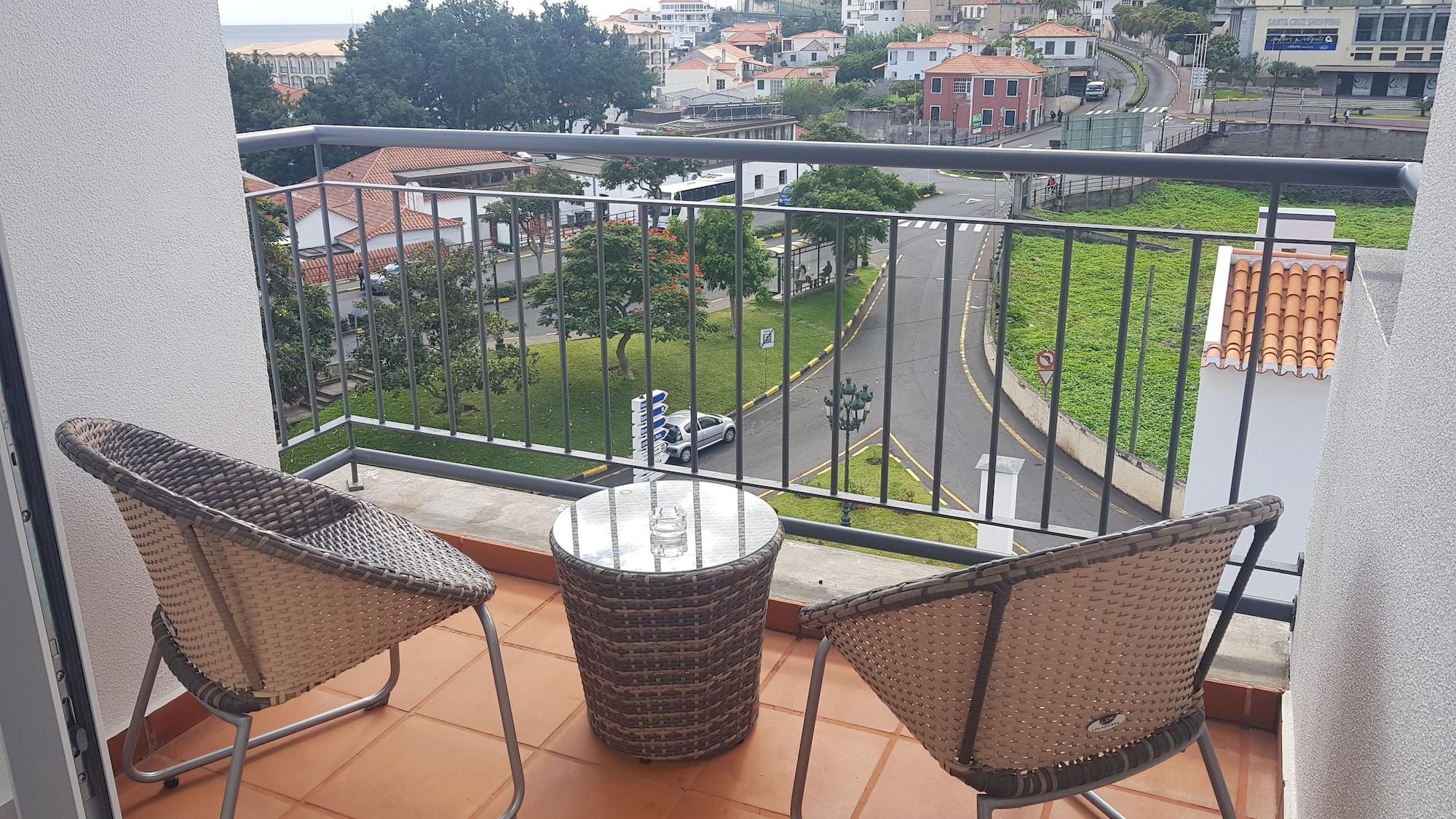 Santa Cruz Village Hotel Hotel