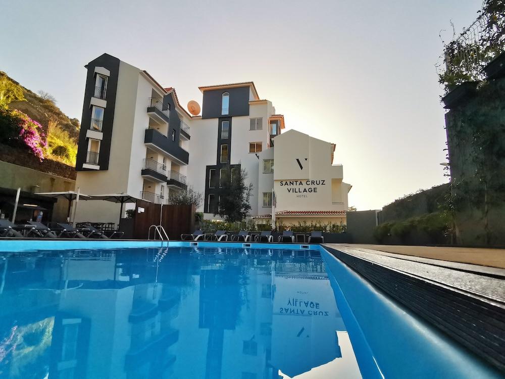 Hotel Santa Cruz Village Hotel 4*