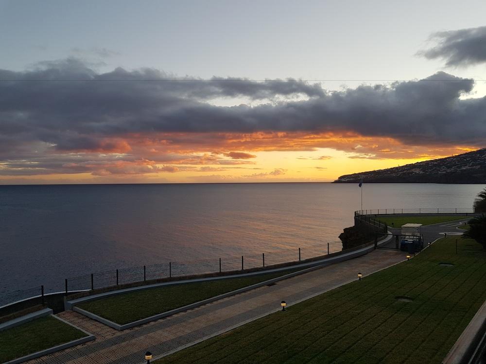 Hotel Albatroz & Yacht Club Santa Cruz - Madeira