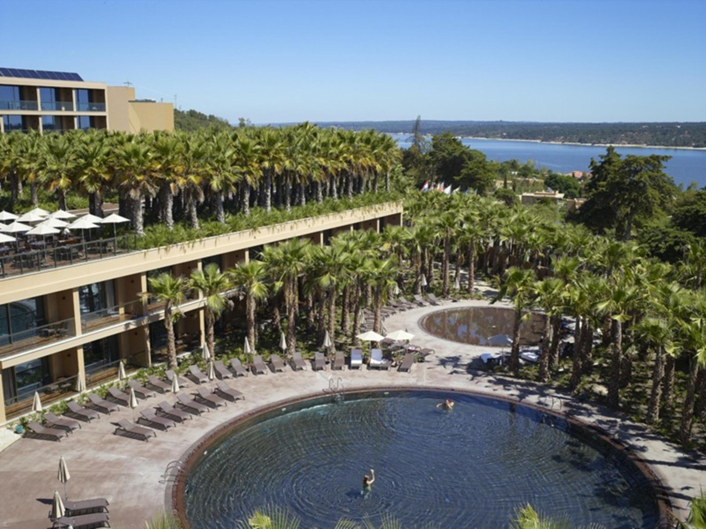Hotel Monte Novo 4*