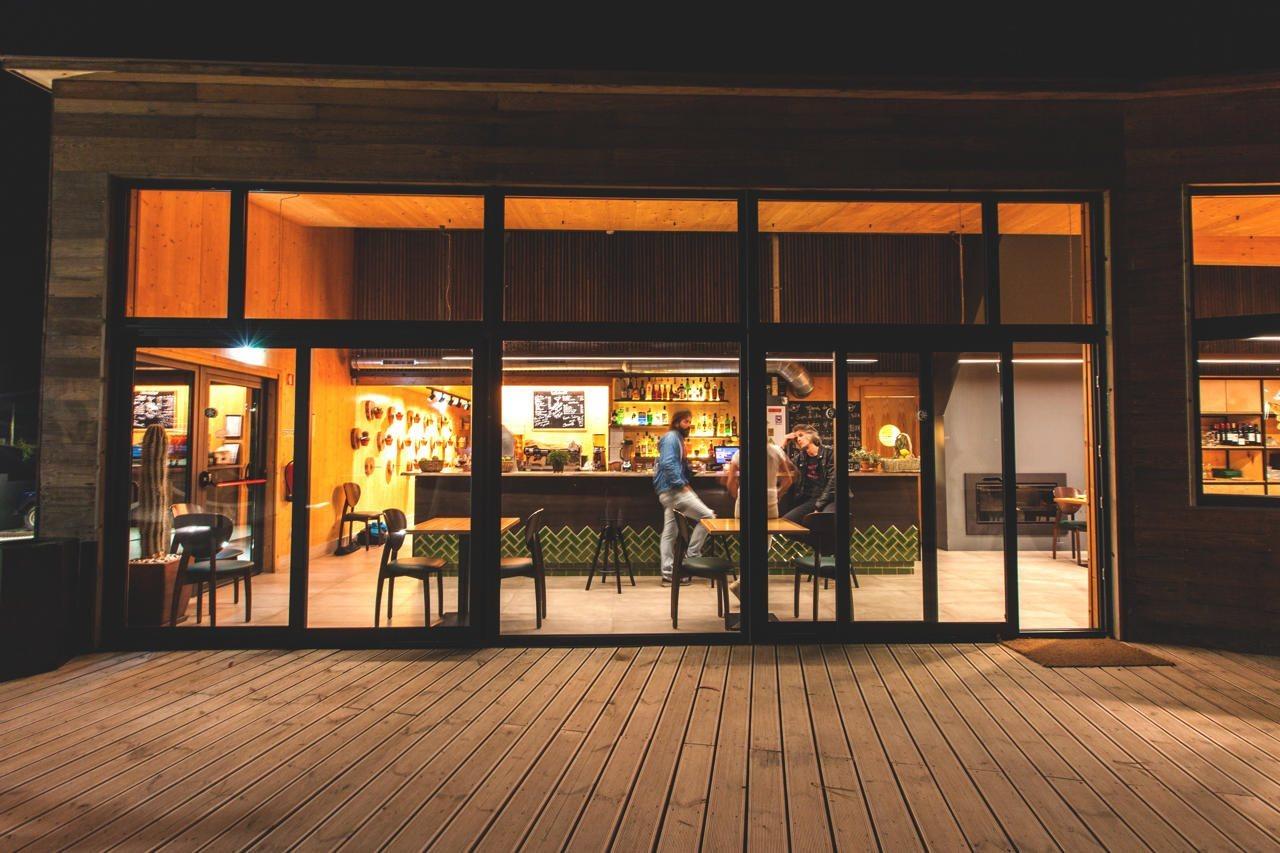 Bukubaki Eco Surf Resort 4*