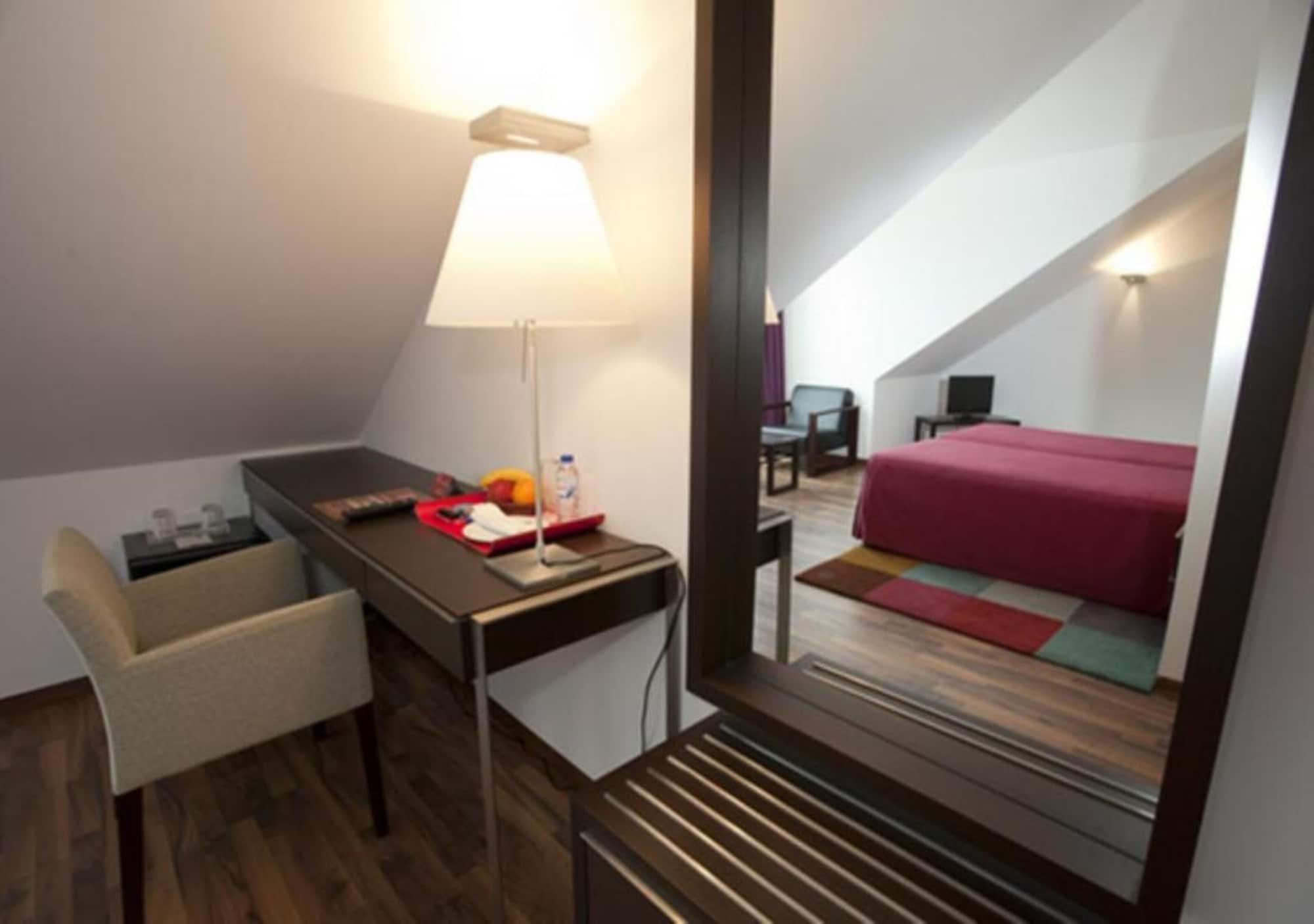Hotel Inatel 3*