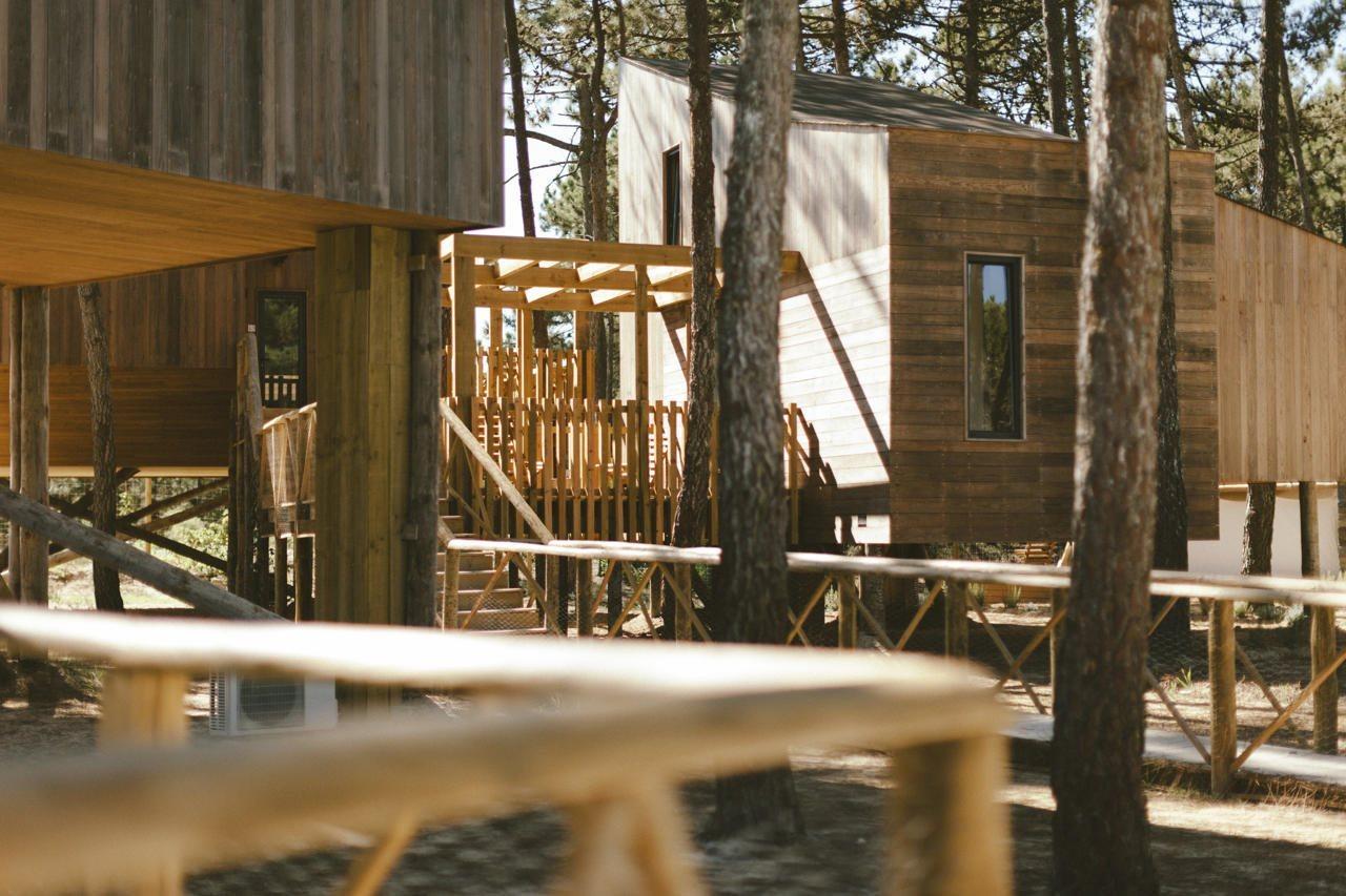 Bukubaki Eco Surf Resort 4*