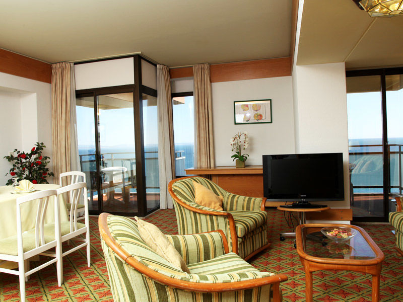 Eden Hotel 4*
