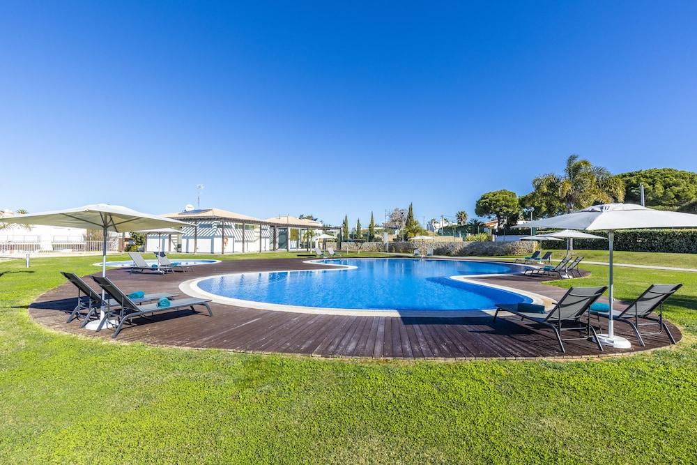 Hello Villas Aparthotel Carvoeiro (Lagoa)