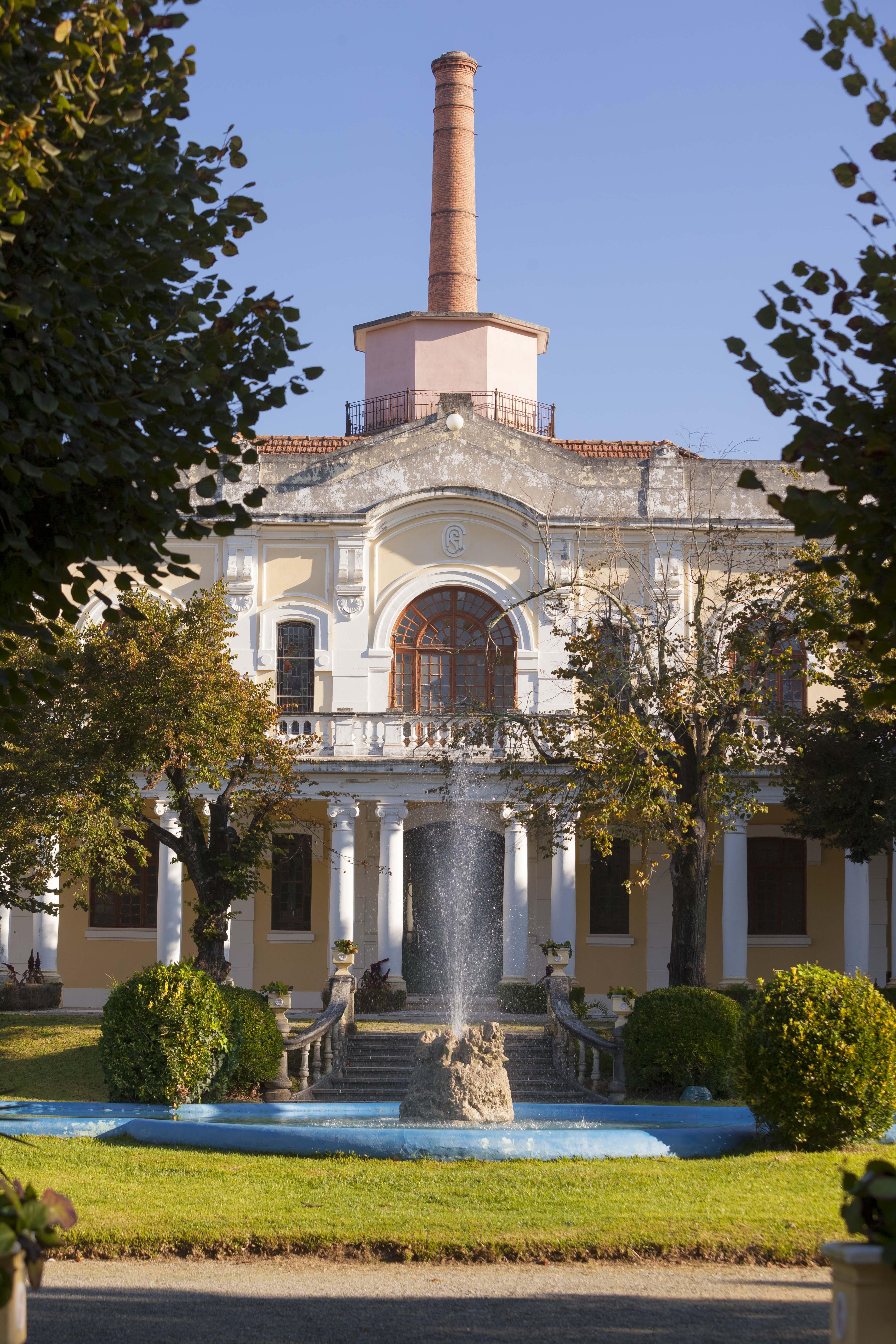 Termas Da Curia