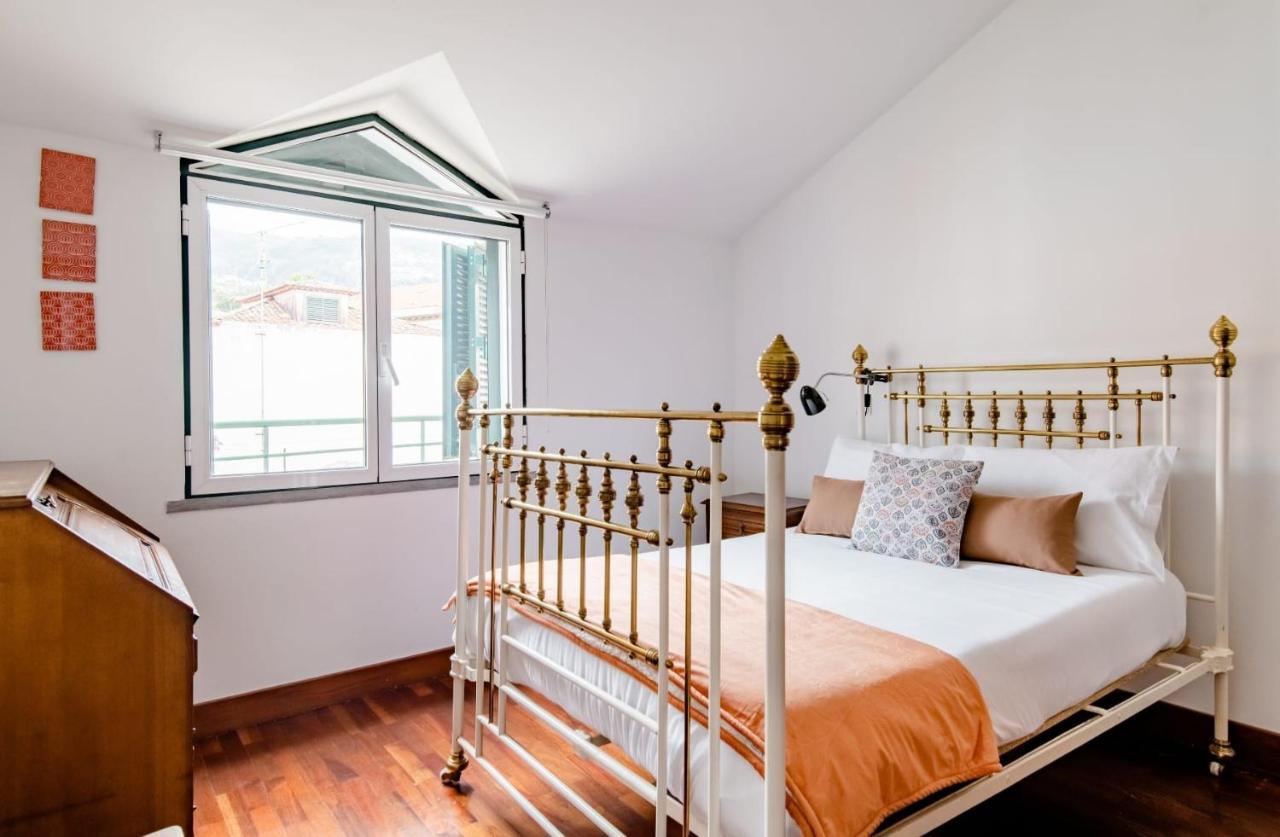 A O Mar Rooms- Center Guest house