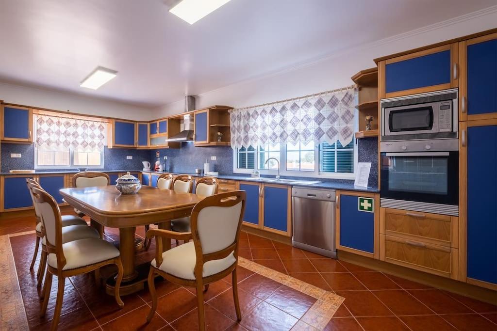 Batalha Family House Holiday home *