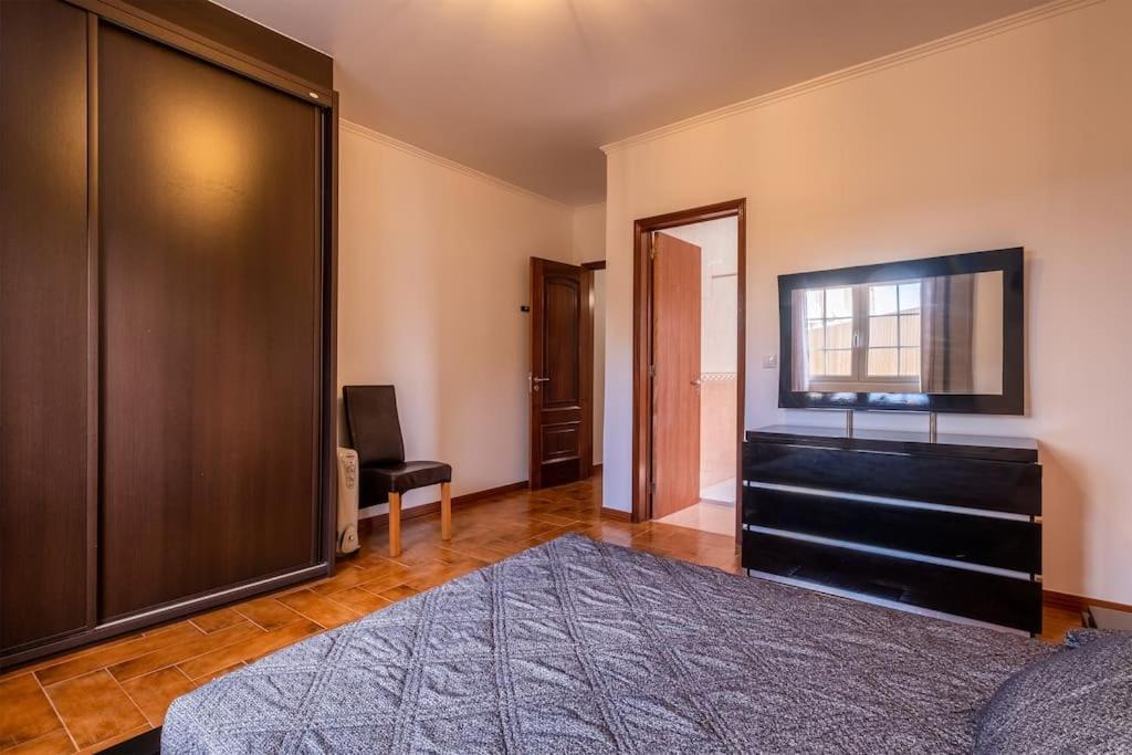 Holiday home Batalha Family House Fenais da Luz