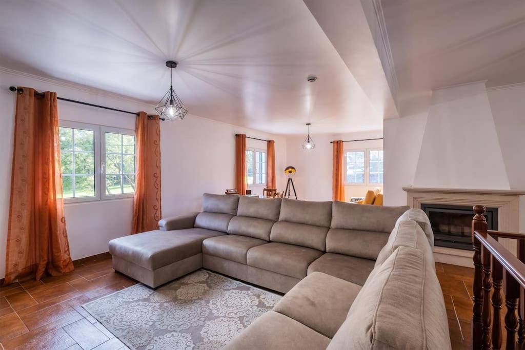 Batalha Family House Holiday home *