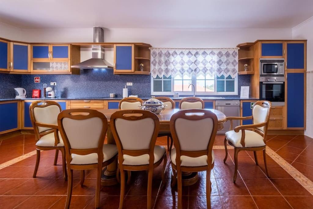 Batalha Family House Holiday home Fenais da Luz