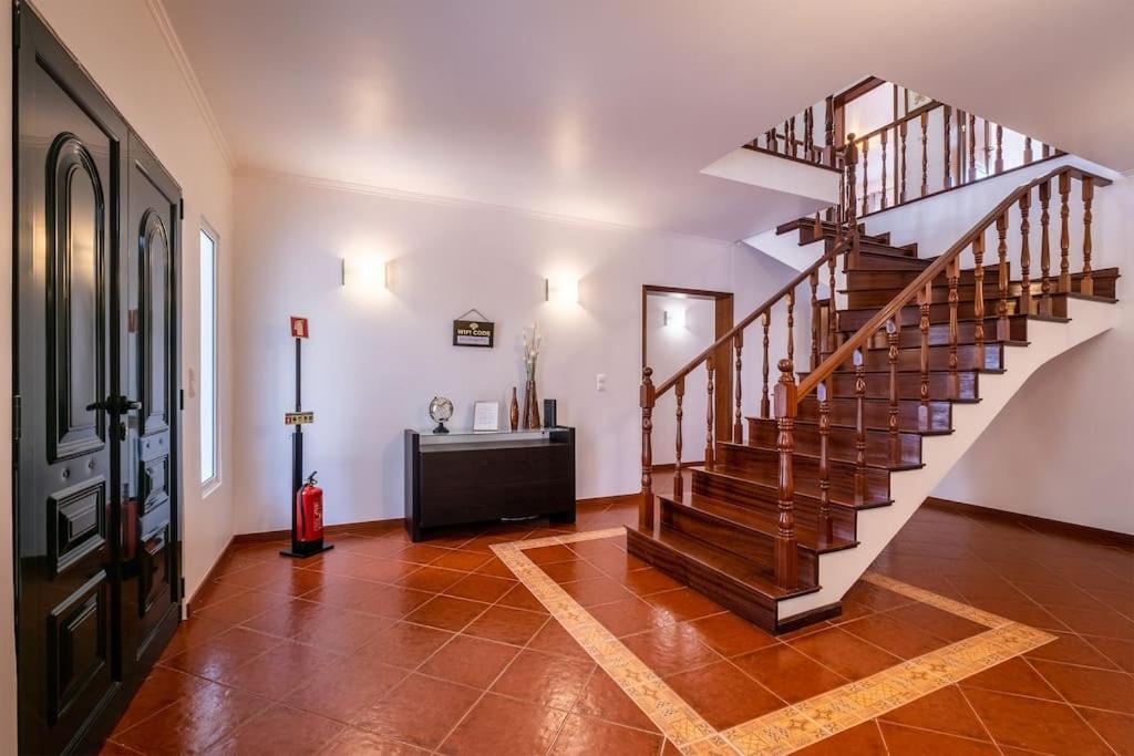 Batalha Family House Holiday home