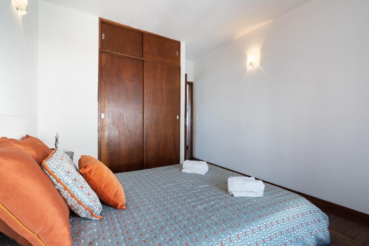Host Wise - Spacious & Sunny Vintage At The *