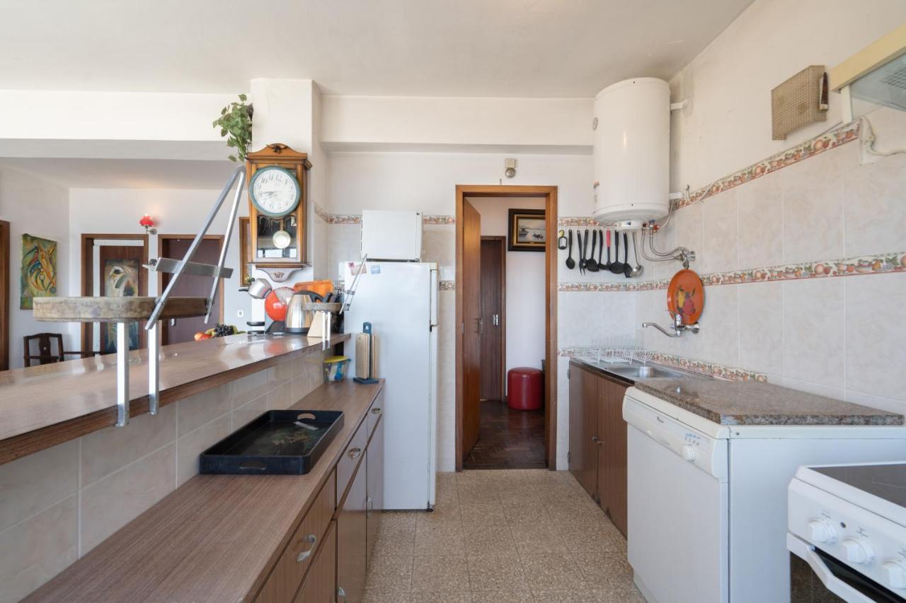 Apartment Host Wise - Spacious & Sunny Vintage At The