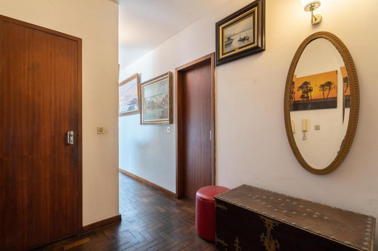 Apartment Host Wise - Spacious & Sunny Vintage At The *