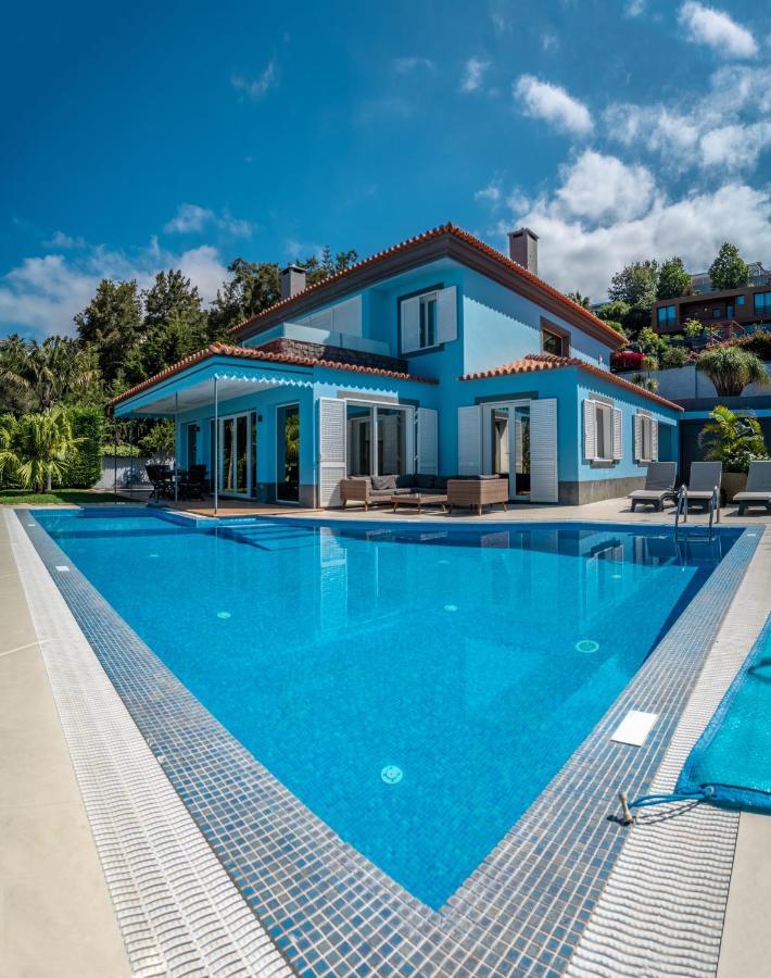 Loureiro Palace With Soccer Field * Funchal (Madeira)