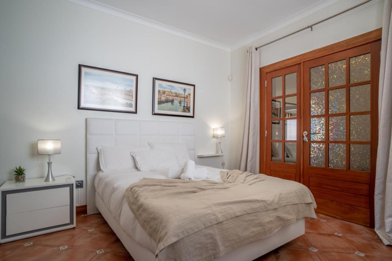 Loureiro Palace With Soccer Field Villa *