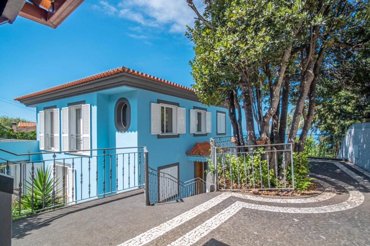 Loureiro Palace With Soccer Field Villa