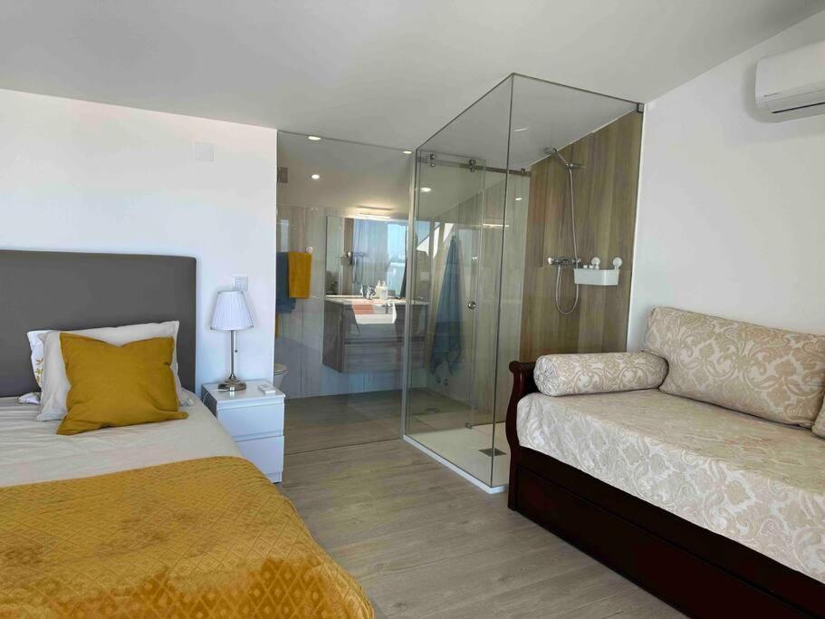 Villa Beach, Ocean View & Bright House *