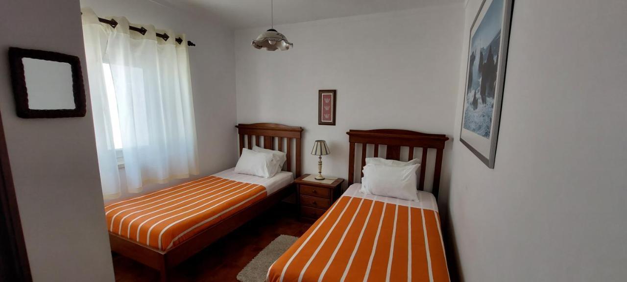 Pequena Baleia Bed and breakfast Ferrel (Leiria)