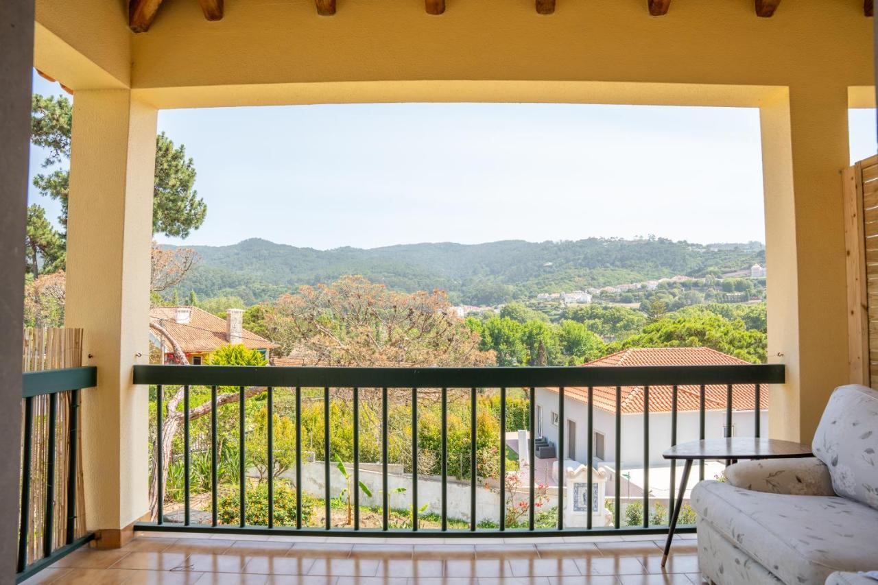 Moby Dick Bed & Breakfast Colares
