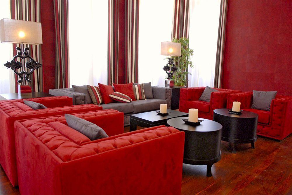 - Hotel, Termas & Hotel