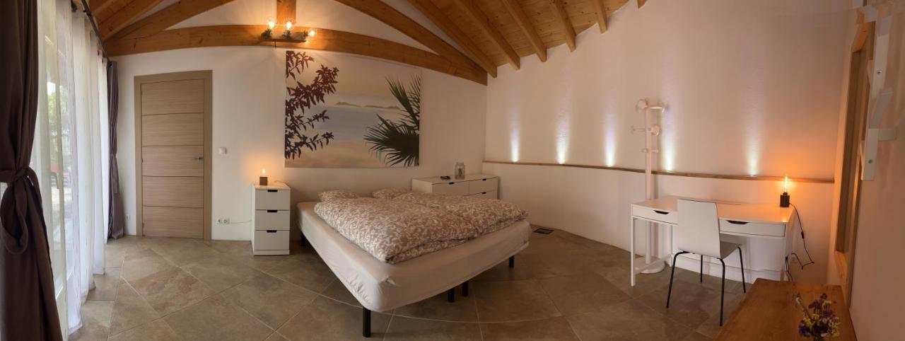 Pilgrims Rest - Nova De Cerveira - - - Al Hostel *