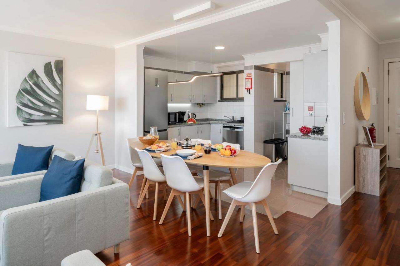 Canico Vii By An Island Apartment *