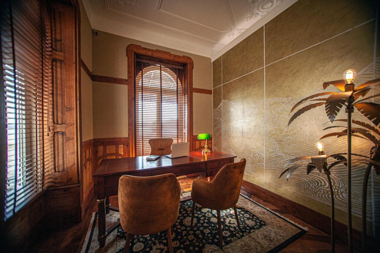 Hotel Storytellers Palace
