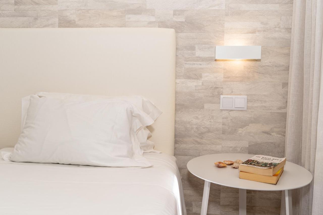 Dune Coliving Hostel Porto Santo