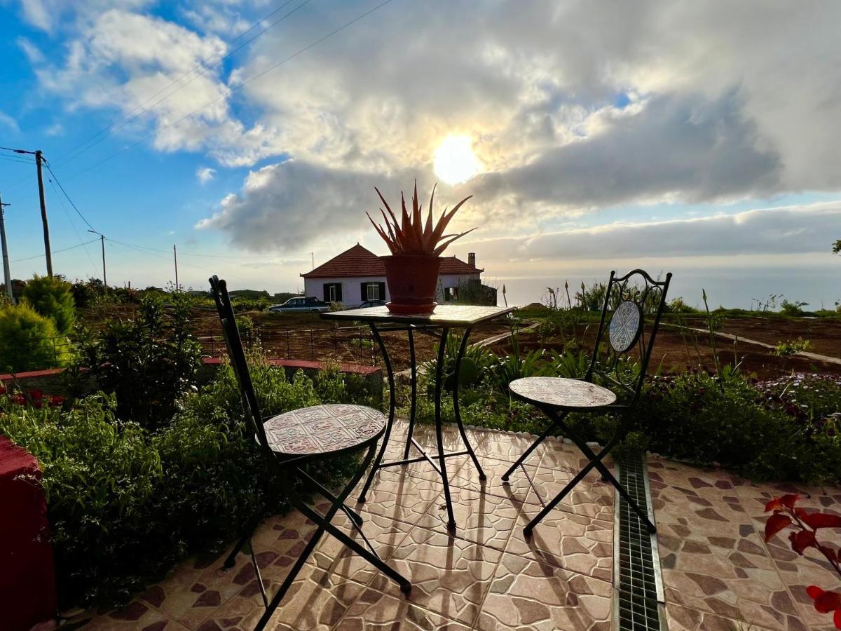 Victoria Tiny Stone House * Ponta do Pargo
