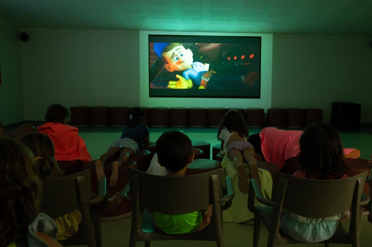 Vila Gale Nep Kids