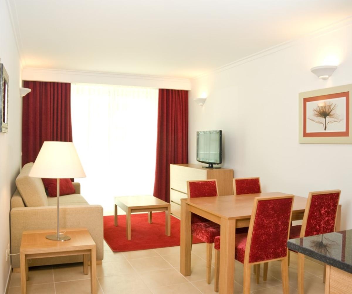 & Hotel 4*