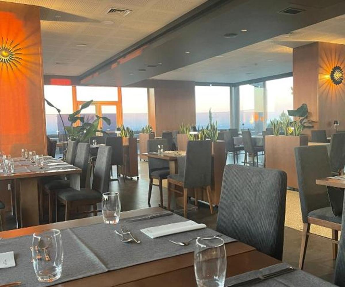 Versatile Hotel 4*