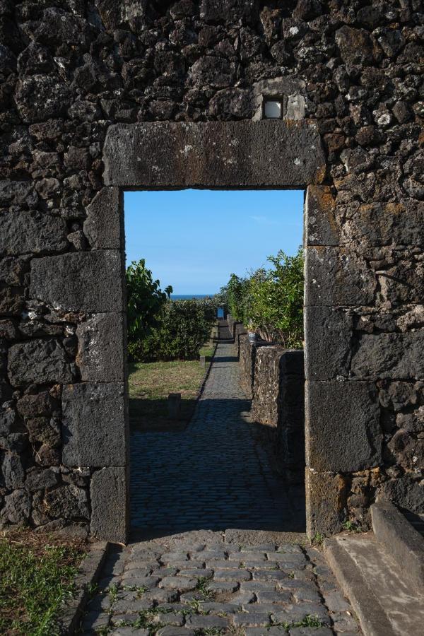 Entre Muros - - Casa Com Jardim E Acesso Direto Ao Mar Ribeira Grande