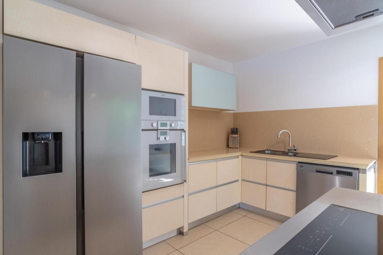 Star With Private Heated Pool In