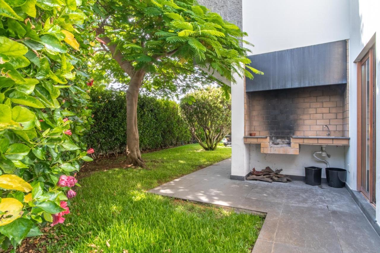 Star With Private Heated Pool In