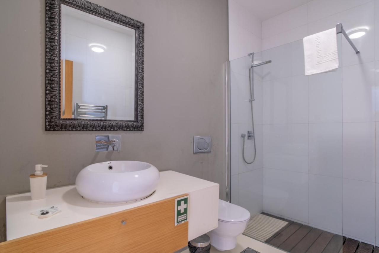 Star With Private Heated Pool In