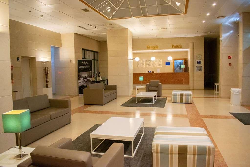 Hotel Tryp By Wyndham Parque 4*