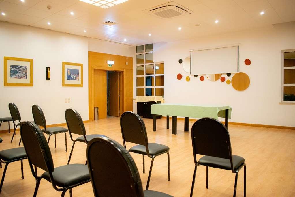 Tryp By Wyndham Parque Hotel